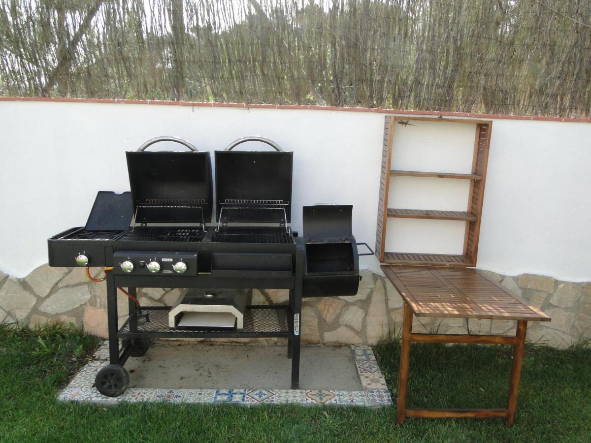 Detached Villa For 6 People In Lloret De Mar With Comunal Outdoor Swimming Pool Puigventos Exterior foto