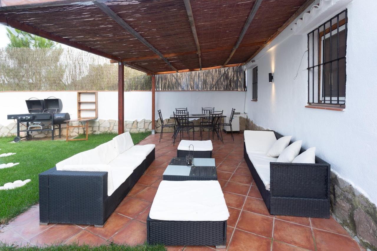 Detached Villa For 6 People In Lloret De Mar With Comunal Outdoor Swimming Pool Puigventos Exterior foto
