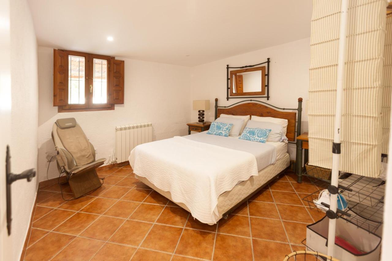 Detached Villa For 6 People In Lloret De Mar With Comunal Outdoor Swimming Pool Puigventos Exterior foto